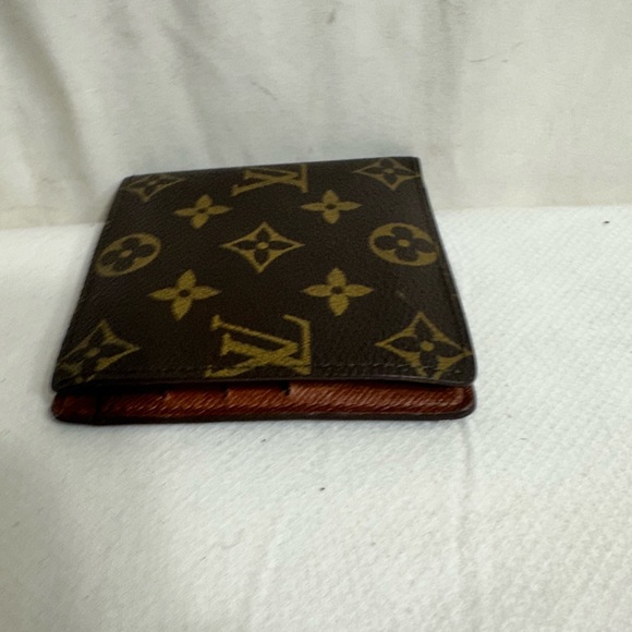Louis Vuitton Wallet - Picture 6 of 10